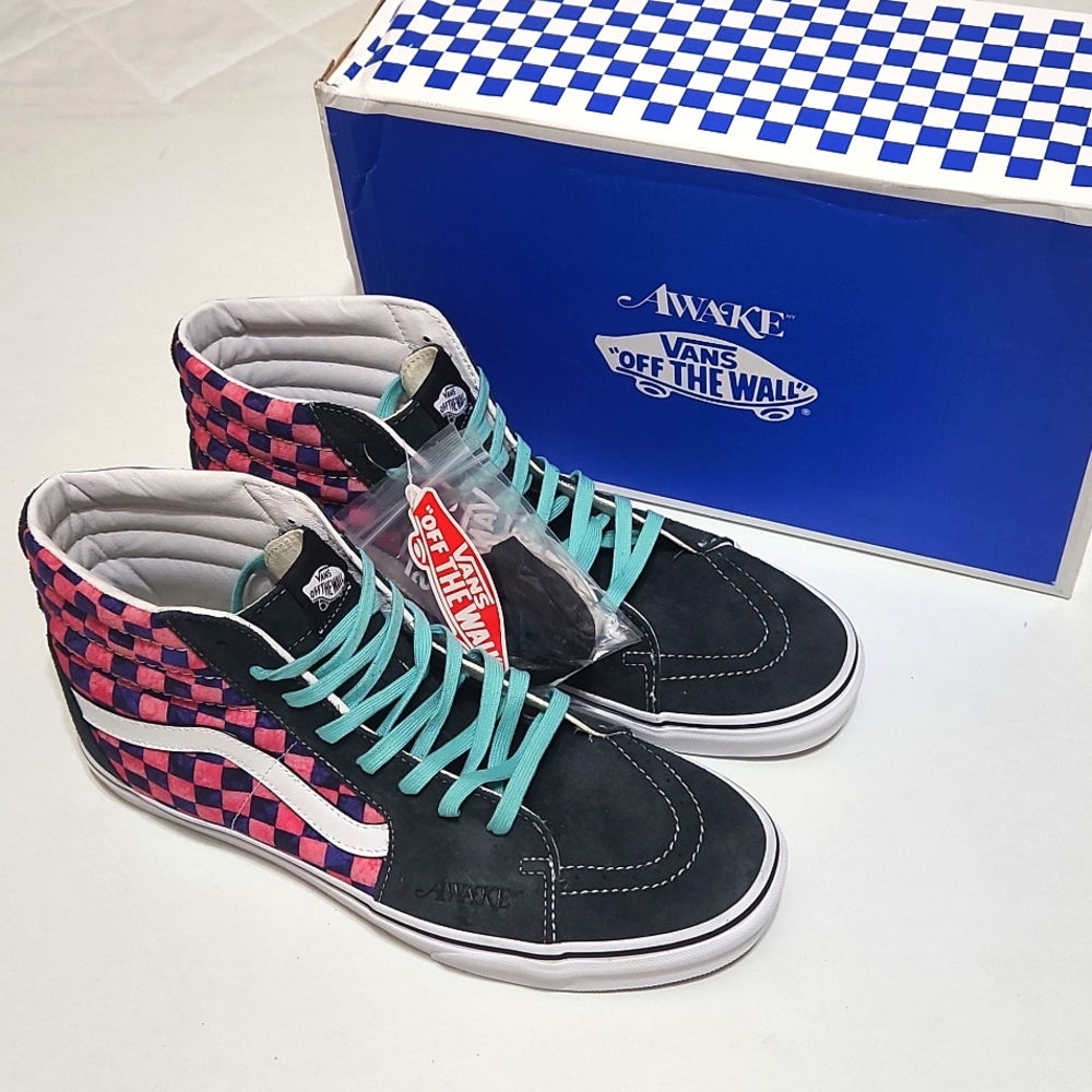 VANS Black & Pink (Awake) Men's Size 13 - Brand New in Box!